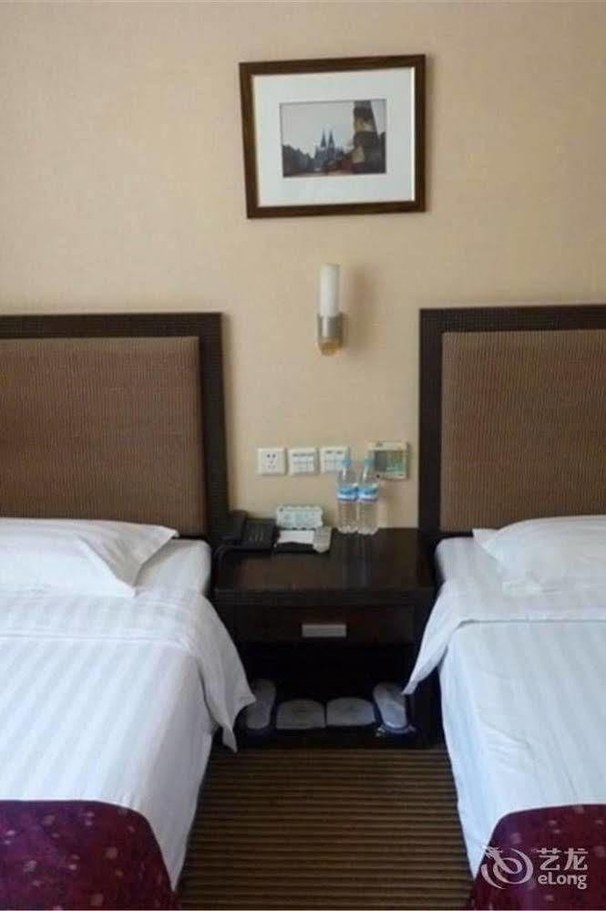 Jinan Hairun International Business Hotel מראה חיצוני תמונה